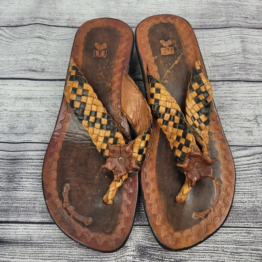 Vintage Hand Tooled Leather Woven Wedge Thong Sandals Boho Flower Brown Womens